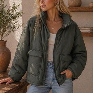Scoop green puffer jacket Size XXL #puffer #winterwear